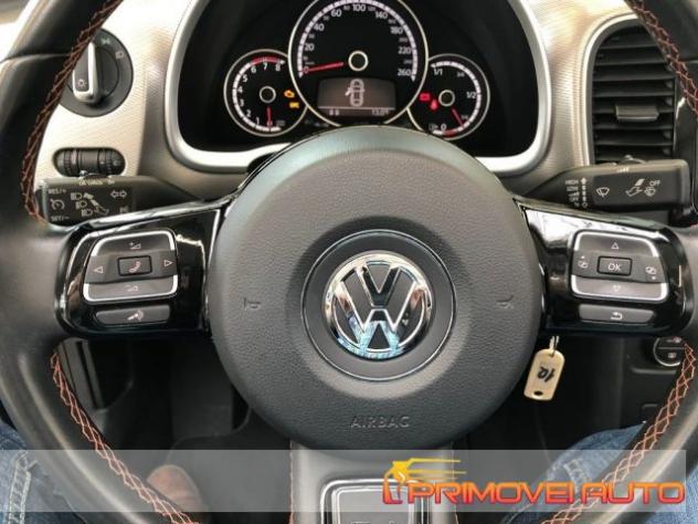 VOLKSWAGEN Maggiolino Cabrio 1.2 TSI Design BlueMotion Technology rif. 18813119 - Foto 2