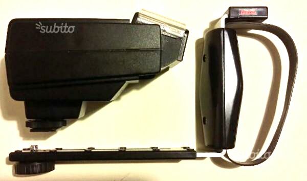 Flash professionale metz mecablitz mod. 30B3 orientabile con staffa nuovo - Foto 2