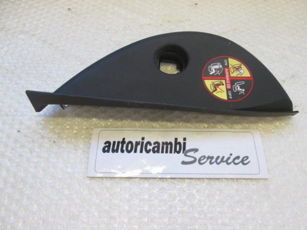 689200014R COPERTURA RIVESTIMENTO LATERALE CRUSCOTTO RENAULT MEGANE 1.5 D 81KW 6M 5P (2009) RICAMBIO USATO