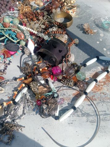 Stock di bigiotterie moltissimi pezzi - Foto 9