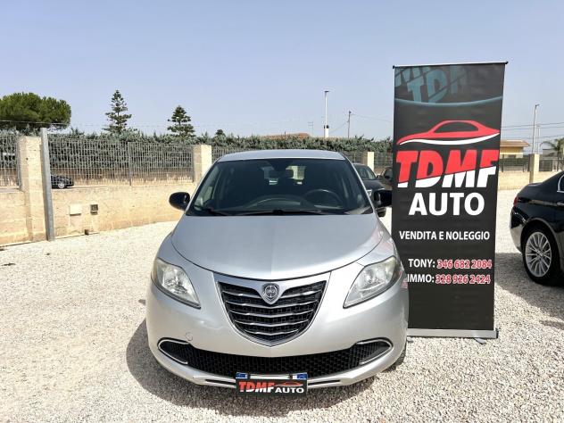 Lancia Ypsilon 1.2 5 porte - Foto 2