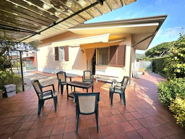 Porzione di casa in vendita a Massa