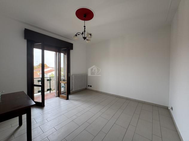 Suzzara vendesi appartamento 4 vani 90 Mq - Foto 2