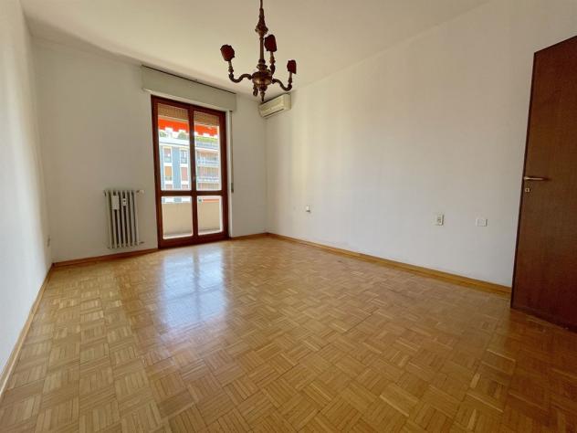 Centro Villasanta - Appartamento di 4 locali doppi servizi con balconi - Foto 16