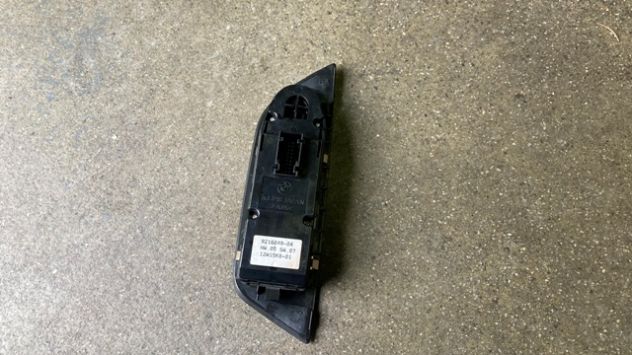 Pulsantiera alzacristalli Bmw X1 E84 del 2013 (9216049-04) - Foto 3