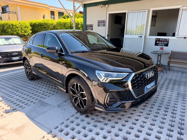 Audi Q3 35 TDI S tronic S Line esterno - Foto 2