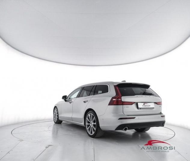 VOLVO V60 D4 Geartronic Business Plus - PER OPERATORI DEL SE rif. 23764665 - Foto 4