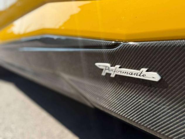 Lamborghini Urus 4.0 V8 S auto 5posti FULL CARBON (Ex Calciatore) Lit Price ? 349.742 - Foto 10