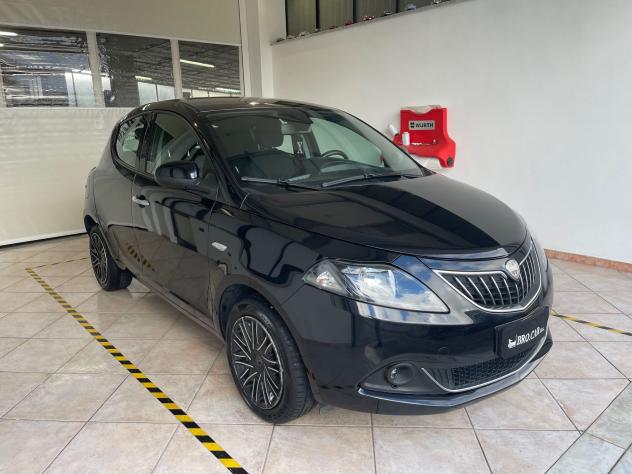Lancia Ypsilon 1.0 FireFly 70cv S&S Hybrid GOLD PLUS - Foto 2