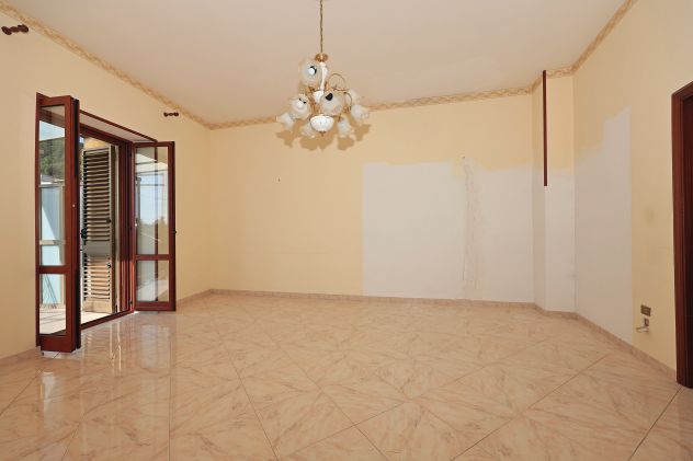 APPARTAMENTO IN ZONA CENTRALE - Foto 3