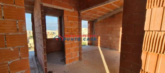 PRESSI VIA MANZONI - Intero stabile allo stato grezzo – 400 mq circa con n. 2 garage e terreno. Euro 285 mila - Foto 6