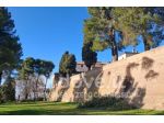 Palazzo / Stabile di 800 m² con più di 5 locali in vendita a Pesaro