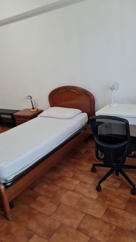 Stanza singola studentessa universitaria matricola - Foto 9