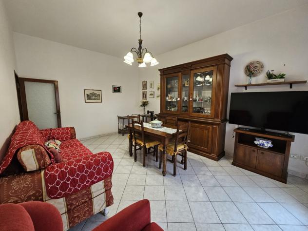 APPARTAMENTO di 4 vani e di 90 mq (FOLLONICA) rif. T14 - Foto 8