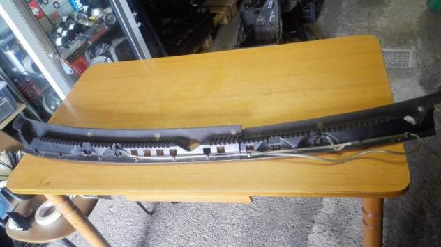 Profilo esterno inferiore Parabrezza Suzuki VITARA 1994