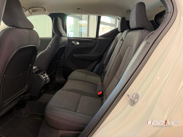 VOLVO XC40 (2017--) XC40 T2 Momentum - Foto 8