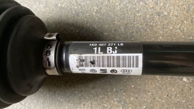 Semiasse anteriore SX Volkswagen Golf 7 1.6TDI (1K0407271LB) - Foto 4