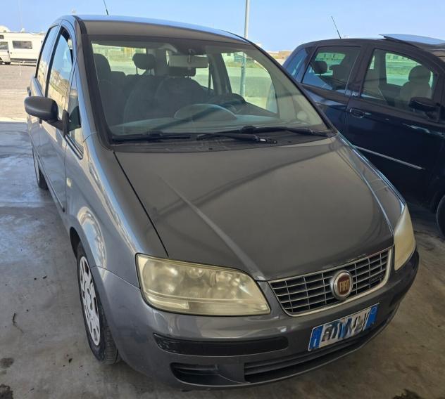 Fiat Idea 1.3 Multijet 16V 90 CV BlackMotion - Foto 2