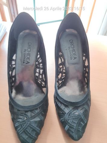 Scarpe ricamate