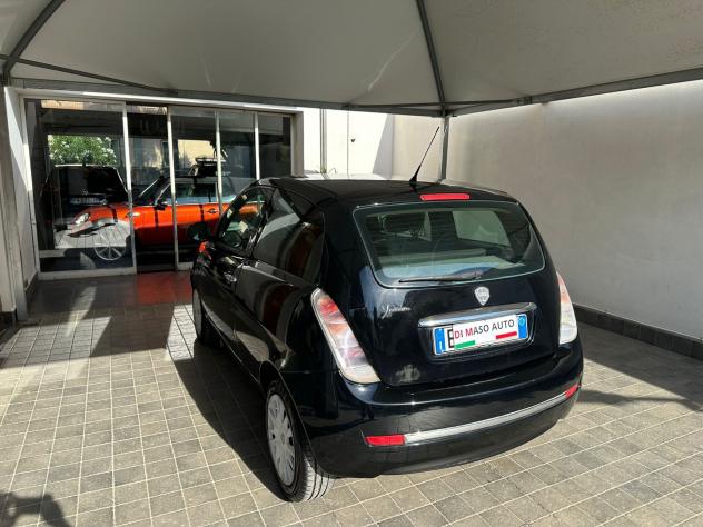 Lancia Ypsilon 1.3 MJT 75 CV Unyca - Foto 4
