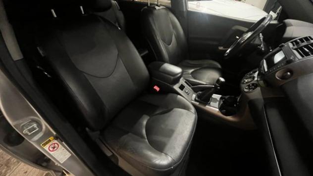 TOYOTA RAV 4 MY23 RAV4 Crossover 2.2 D-Cat 177 CV Luxury rif. 23922556 - Foto 8