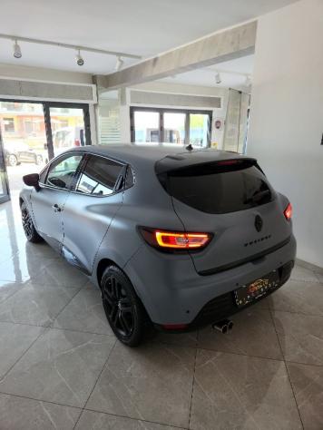 Renault Clio dCi 8V 90 CV EDC 5 porte Moschino Zen - Foto 4