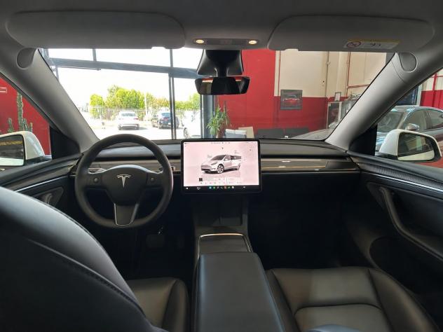 Tesla Model Y 75 kWh Dual Motor Long Range 4WD aut. - Foto 7