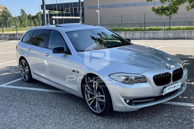 BMW Serie 5 530d Touring Futura - Foto 3