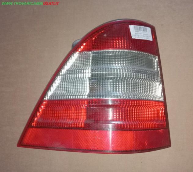 FANALE POST.S. ROSSO FUME ROSSO MERCEDES ML - A1638200164  Parti elettriche  Fanaleria  Fanali  Fanale post. sx. MERCEDES - ML - 01-02-1998 - 01-03-20