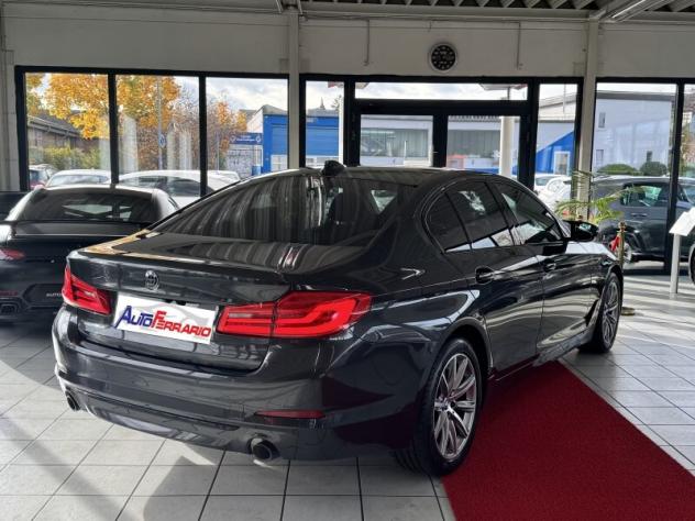 BMW Serie 5(G30/31/F90) 520i Sport - Foto 4