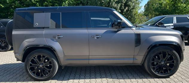 Land Rover Defender 110 4.4 V8 635 CV AWD Auto OCTA - Foto 3