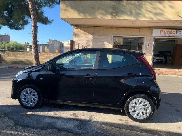 TOYOTA - Aygo - 1.0 VVT-i 72 CV 5p. x-clusiv - Foto 9