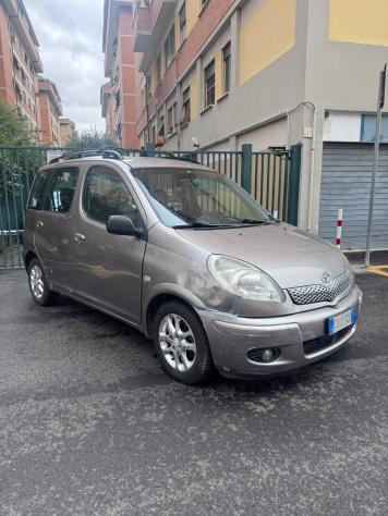Toyota Yaris Verso 1.3 84cv UNIPRO - Foto 3