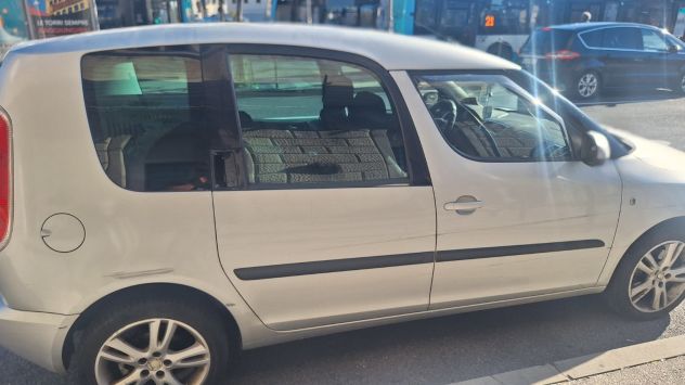 Skoda Roomster 1.4 TDI – marciante – per ricambi - Foto 2