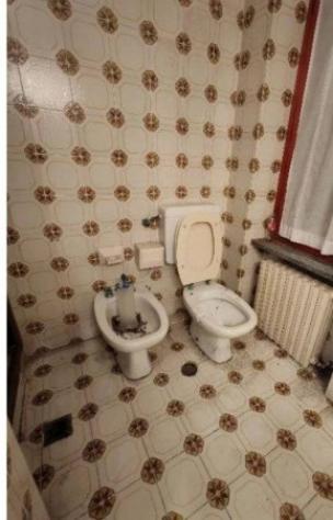 Immobile in asta di 609 m² con più di 5 locali e box auto in vendita a Moncalieri - Foto 10
