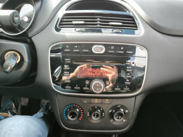 Fiat Punto 1.4 8V 5 porte Natural Power Street - Foto 9