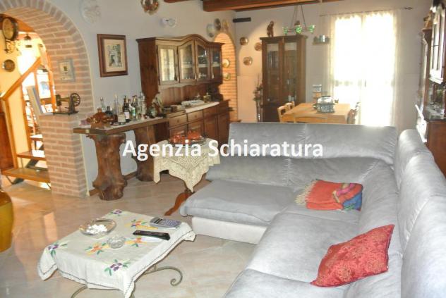 SANT'ANGELO IN LIZZOLA VENDESI CASOLARE STORICO CON SCOPERTO ESCLUSIVO - Foto 11