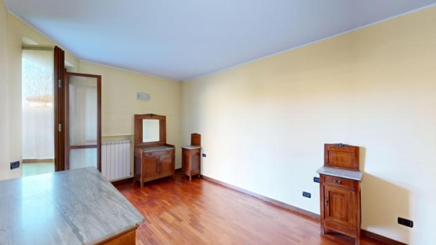 TRILOCALE al piano terra con GIARDINO, CANTINA e BOX AUTO DOPPIO - Foto 10