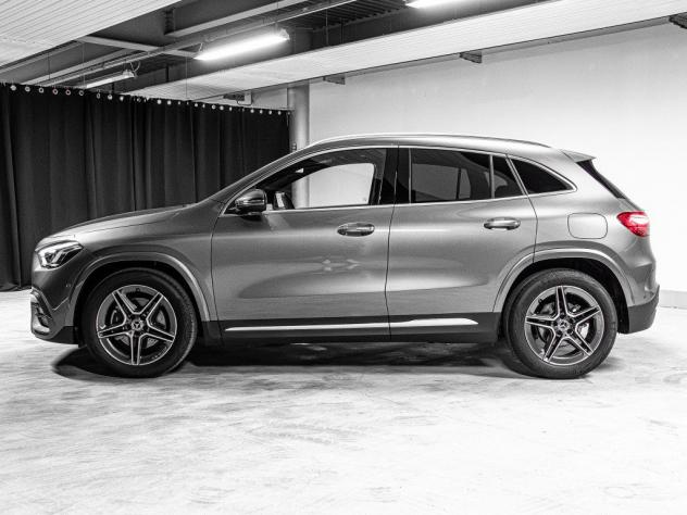 Mercedes-Benz GLA 180 AMG Line Extra - Foto 2