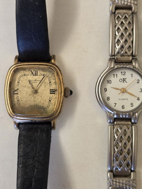 Orologi in stock da donna guasti (5 pz) per recupero pezzi di ricambio - Foto 2