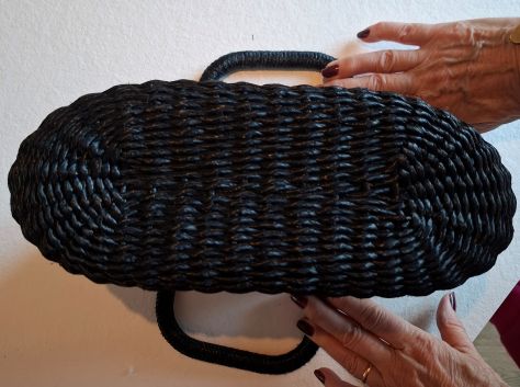 borsetta in raffia nera h 16 l 26 cm con tasca interna e doppio manico - Foto 2