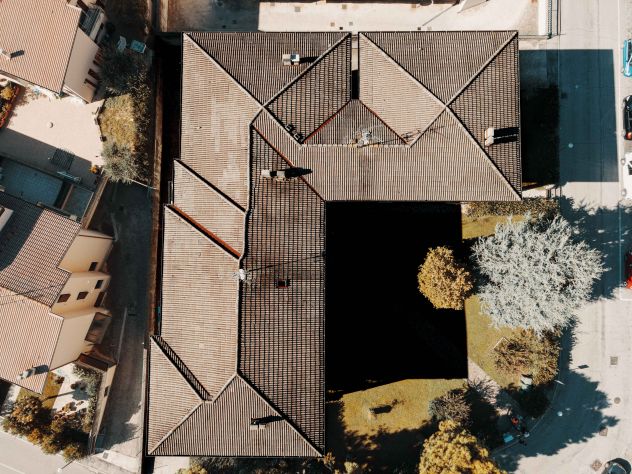 Pilota Drone Ispezioni Tetti Verona