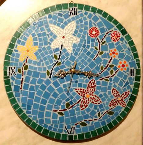 OROLOGIO DA PARETE  BASE IN LEGNO 37 X 37 CM.CON MOSAICO VENEZIANO FATTO A MANO - Foto 2