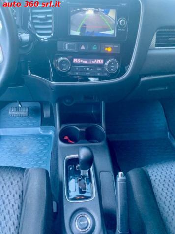 MITSUBISHI Outlander 2.2 DI-D 4WD AUT. 7p. DISTRIBUZIONE NUOVA rif. 23741004 - Foto 8