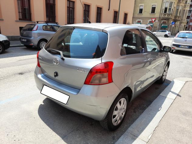 TOYOTA YARIS 1.0 - Foto 2