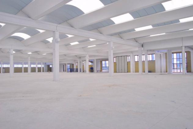 Immobile di 1350 m² con 2 locali in affitto a Poncarale - Foto 2