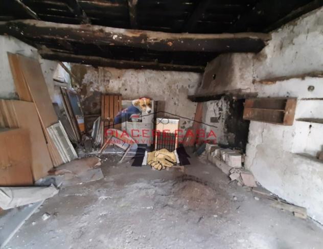 In un borgo di campagna nel circondario di Orvieto - Vendesi abitazione indipendente da ristrutturare con corte e frutteto. - Foto 3