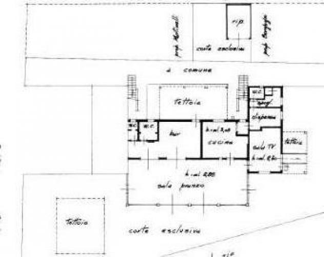 Locale comm.le/Fondo in vendita a Cecina 200 mq  Rif: 1047601