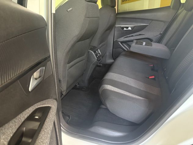 Peugeot 3008 1.5 bluehdi Allure s&s 130cv Automatica - Foto 6