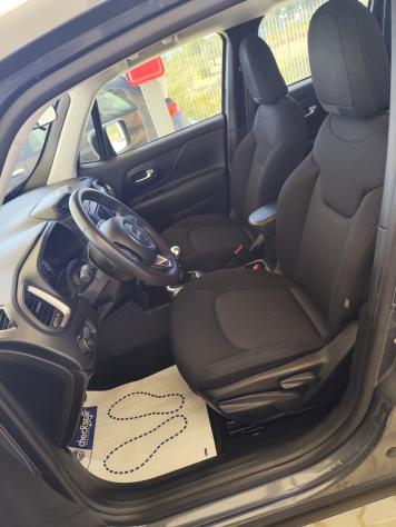 Jeep Renegade 1.6 Mjt 130 CV Longitude - Foto 9